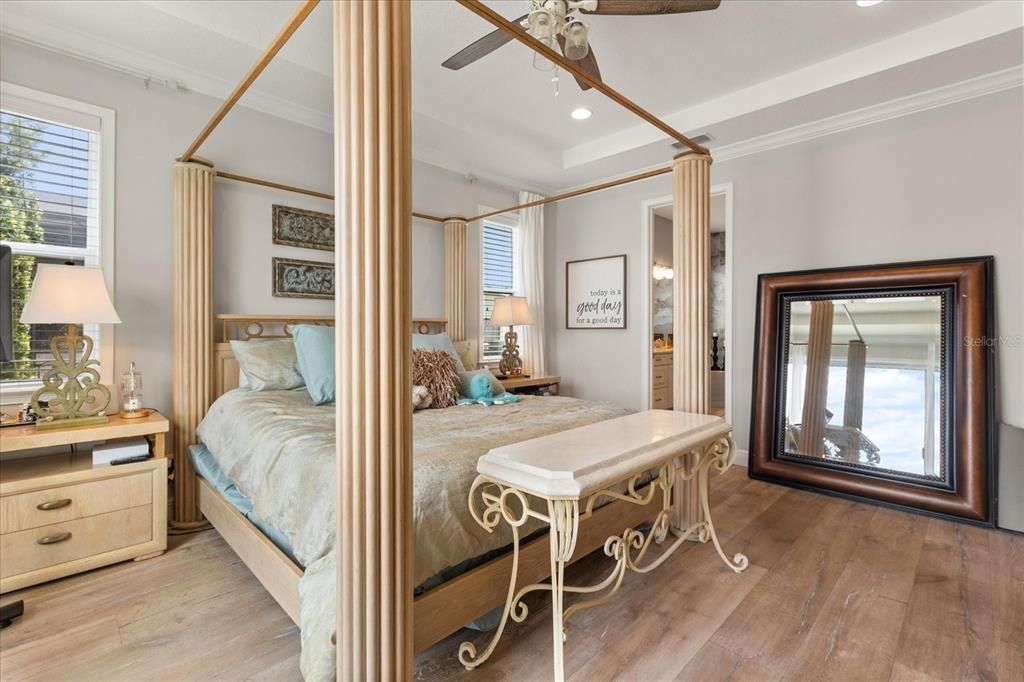 En Venta: $2,445,000 (6 camas, 5 baños, 4817 Pies cuadrados)