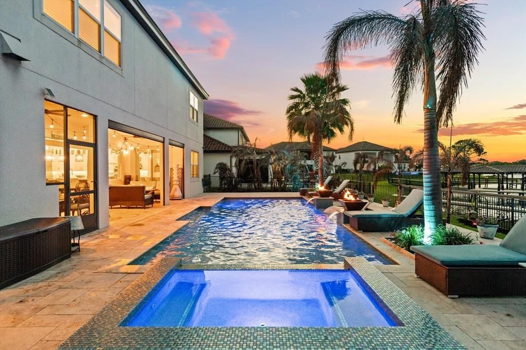 En Venta: $2,445,000 (6 camas, 5 baños, 4817 Pies cuadrados)