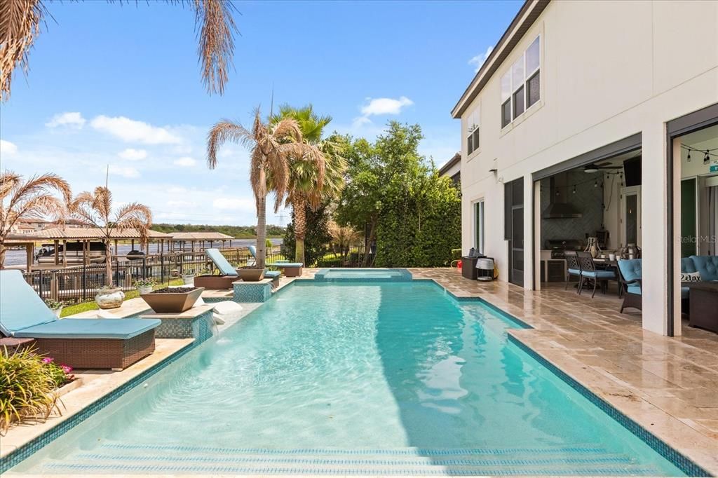 En Venta: $2,445,000 (6 camas, 5 baños, 4817 Pies cuadrados)