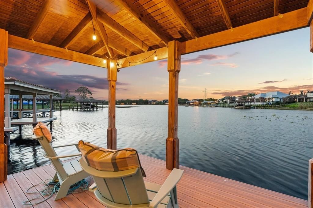 En Venta: $2,445,000 (6 camas, 5 baños, 4817 Pies cuadrados)