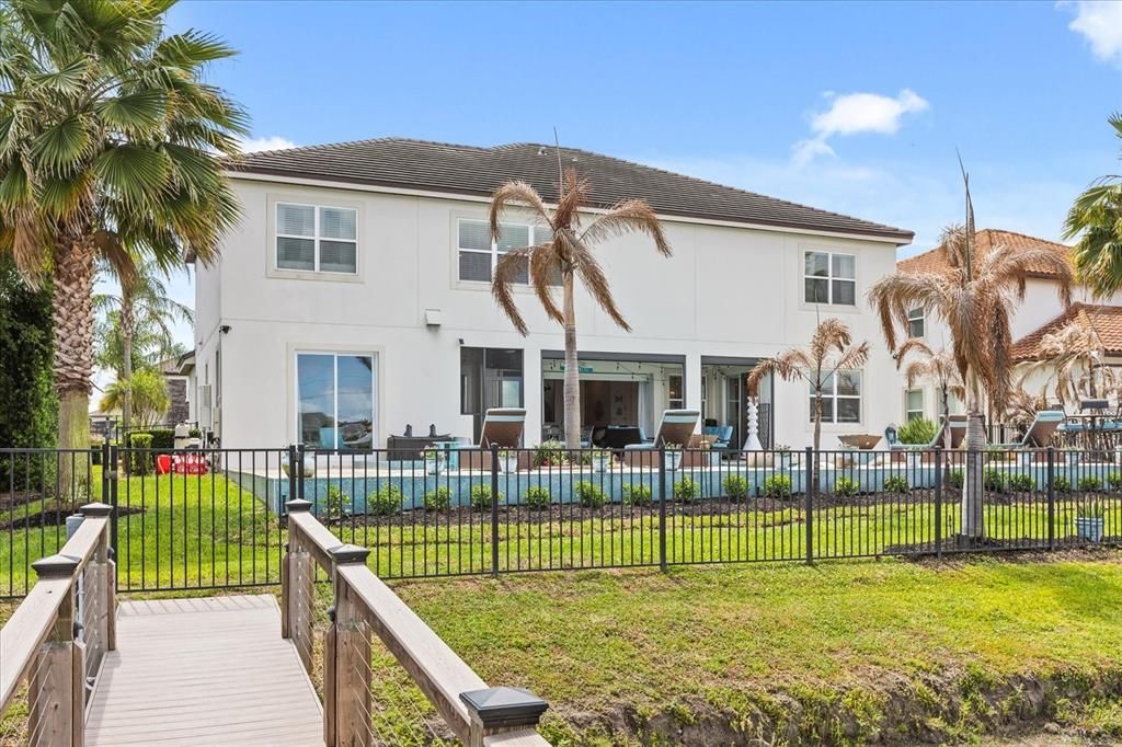 En Venta: $2,445,000 (6 camas, 5 baños, 4817 Pies cuadrados)