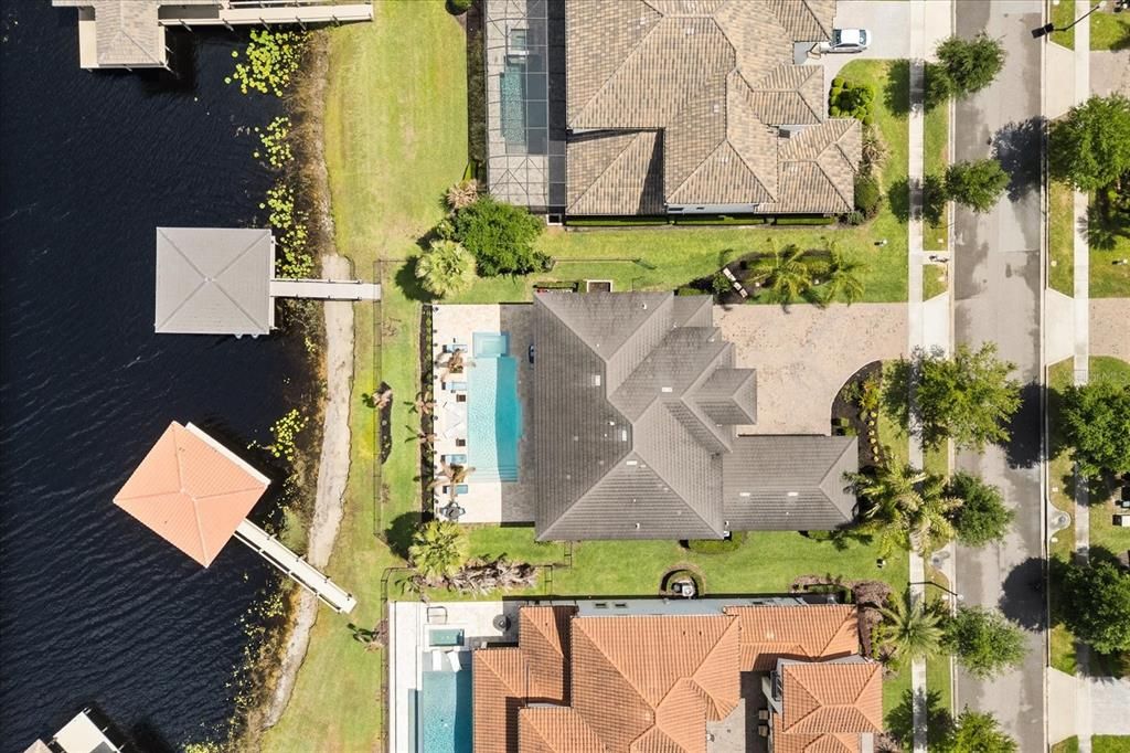 En Venta: $2,445,000 (6 camas, 5 baños, 4817 Pies cuadrados)