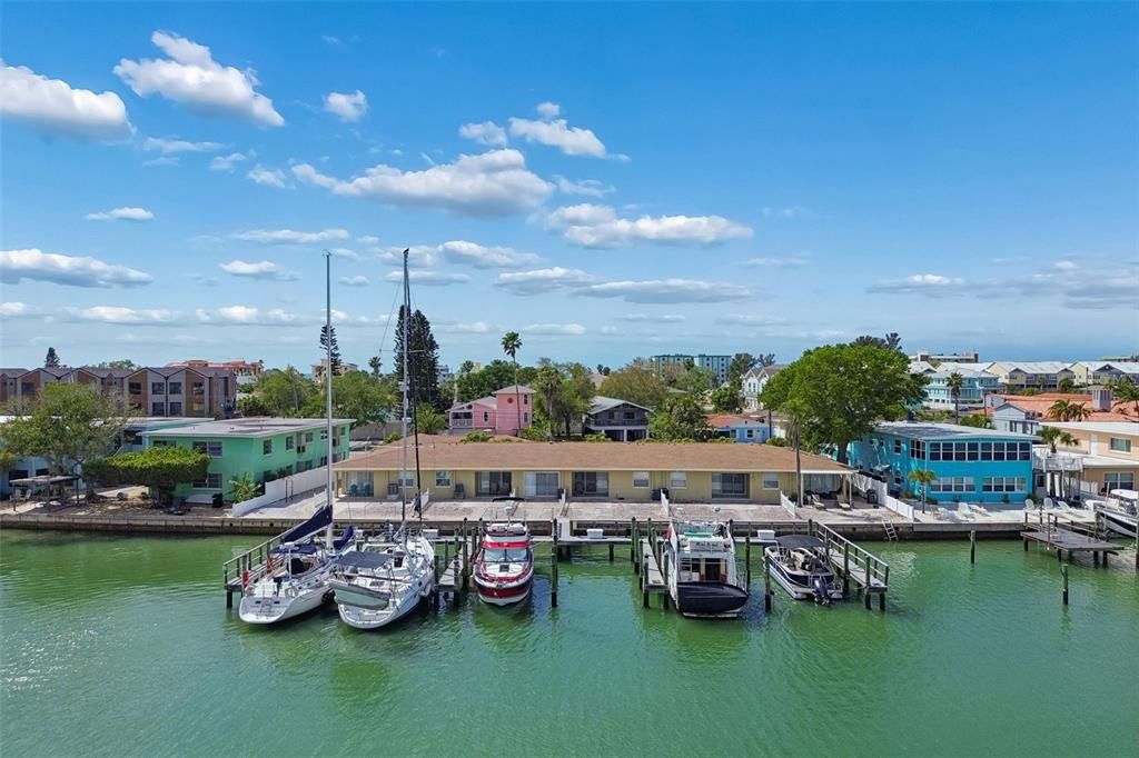 待售: $4,199,000 (0.44 acres)