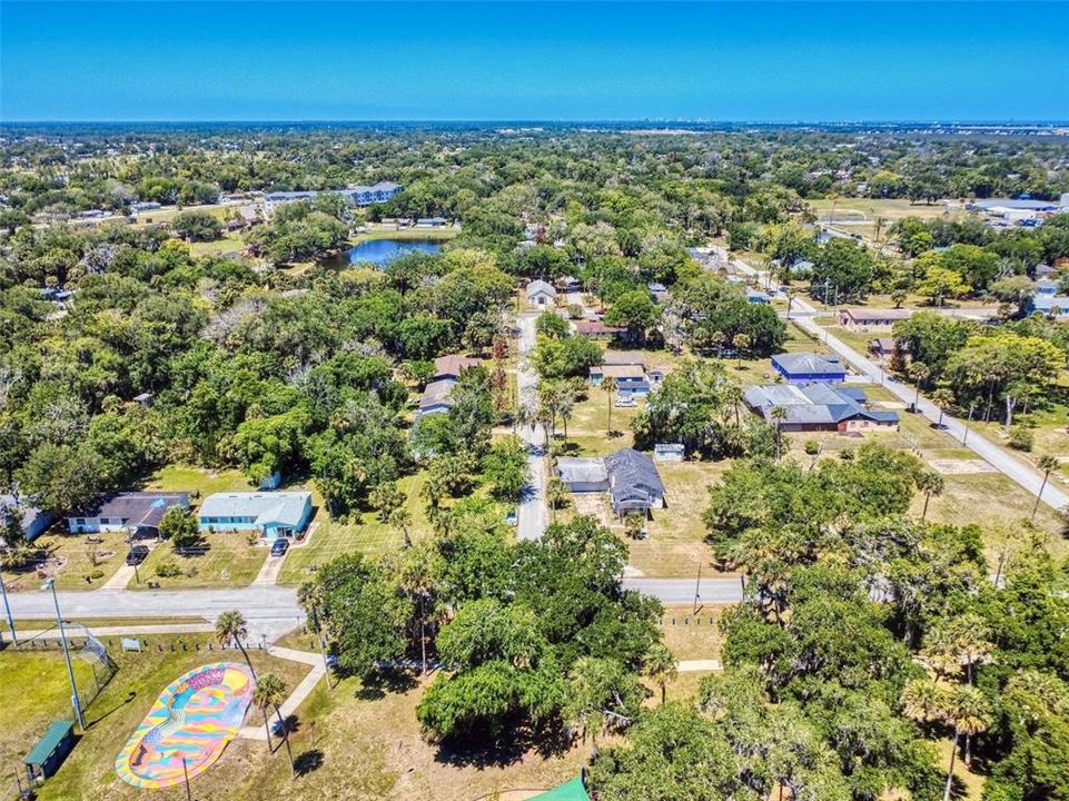For Sale: $269,900 (4 beds, 2 baths, 1085 Square Feet)