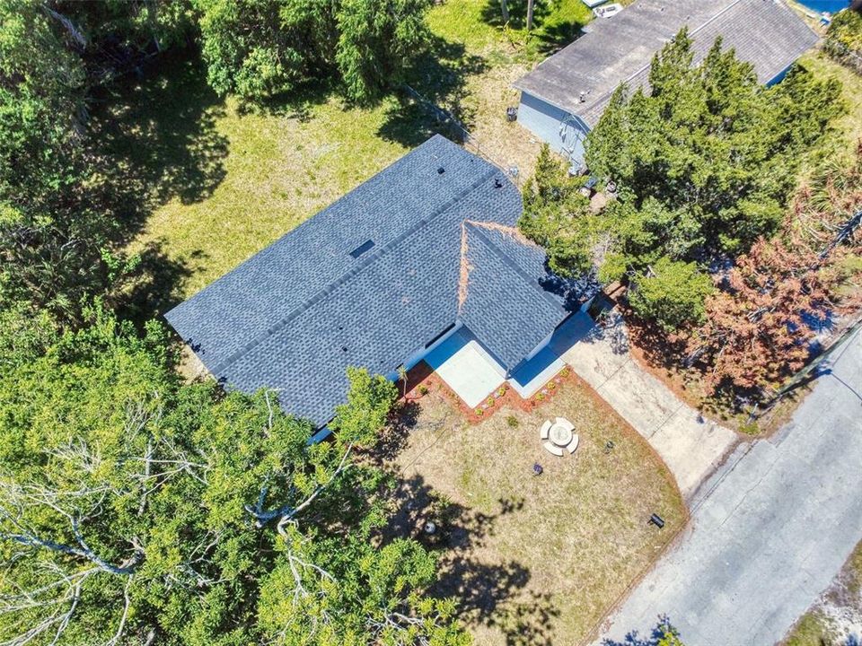 For Sale: $269,900 (4 beds, 2 baths, 1085 Square Feet)