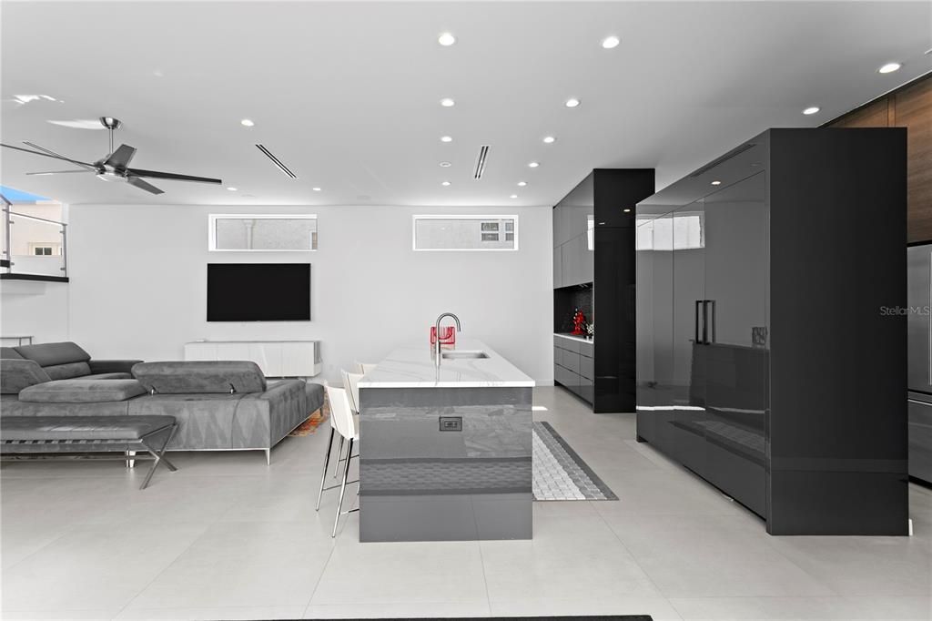 For Sale: $3,200,000 (4 beds, 4 baths, 4307 Square Feet)