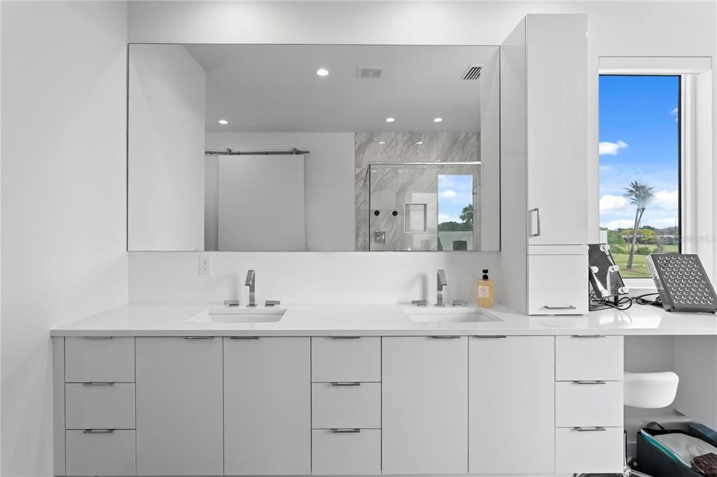 For Sale: $3,200,000 (4 beds, 4 baths, 4307 Square Feet)