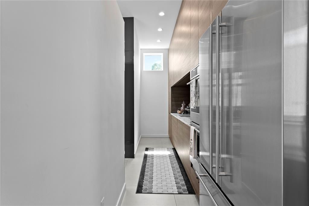 For Sale: $3,200,000 (4 beds, 4 baths, 4307 Square Feet)