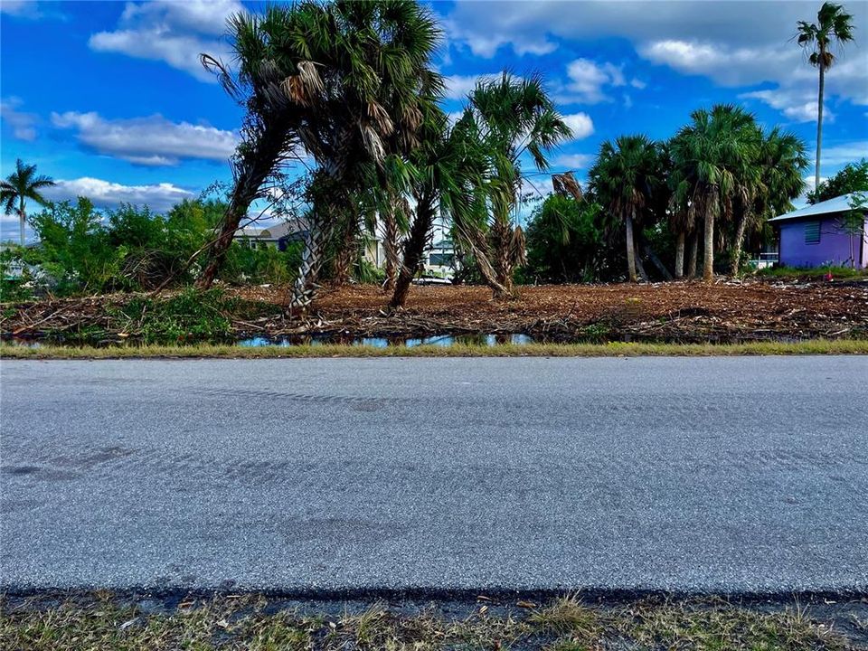 En Venta: $150,000 (0.25 acres)