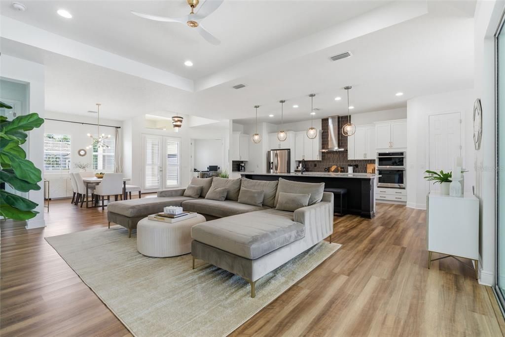 Activo con contrato: $874,000 (3 camas, 3 baños, 2849 Pies cuadrados)