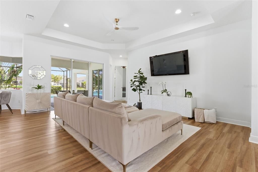 Activo con contrato: $874,000 (3 camas, 3 baños, 2849 Pies cuadrados)