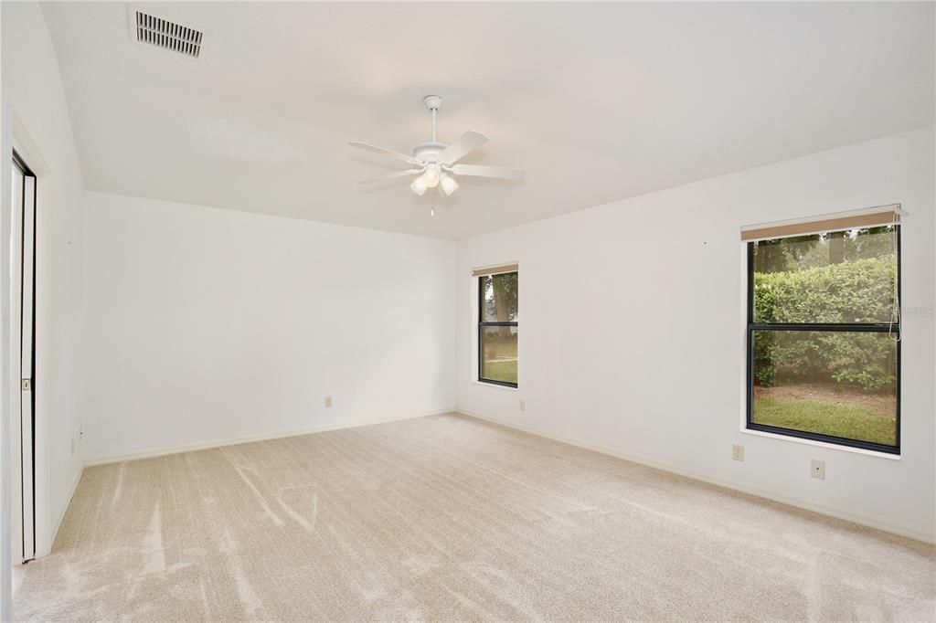 En Venta: $299,000 (3 camas, 2 baños, 1601 Pies cuadrados)