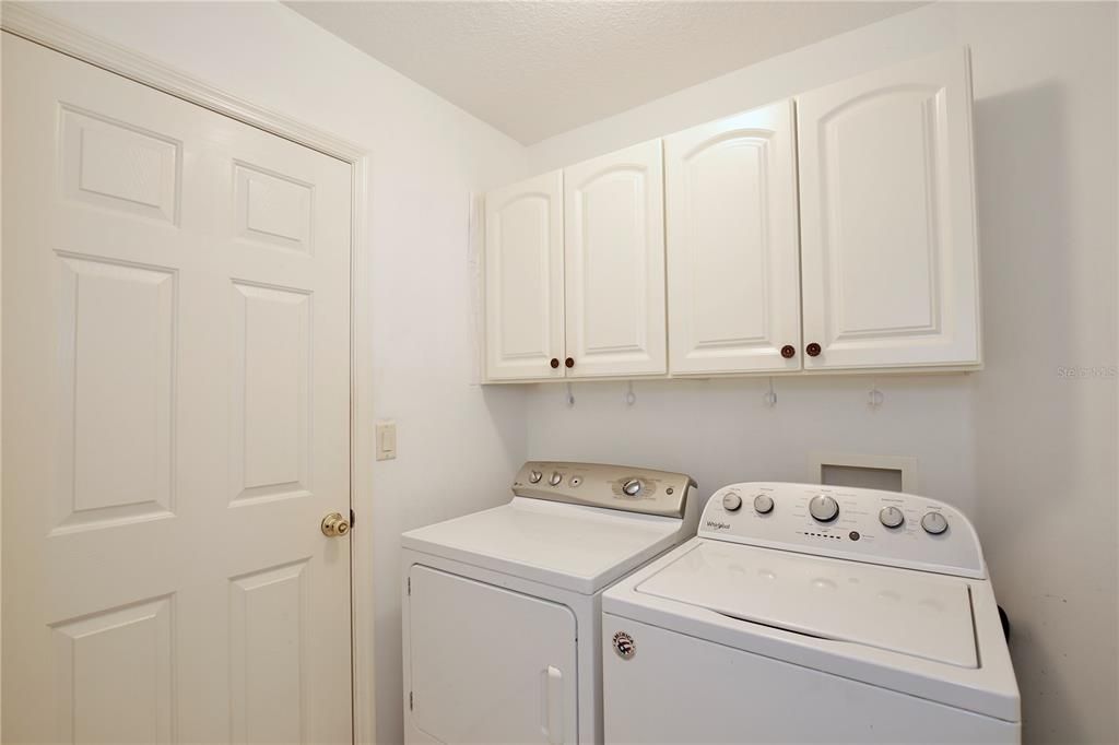 En Venta: $299,000 (3 camas, 2 baños, 1601 Pies cuadrados)