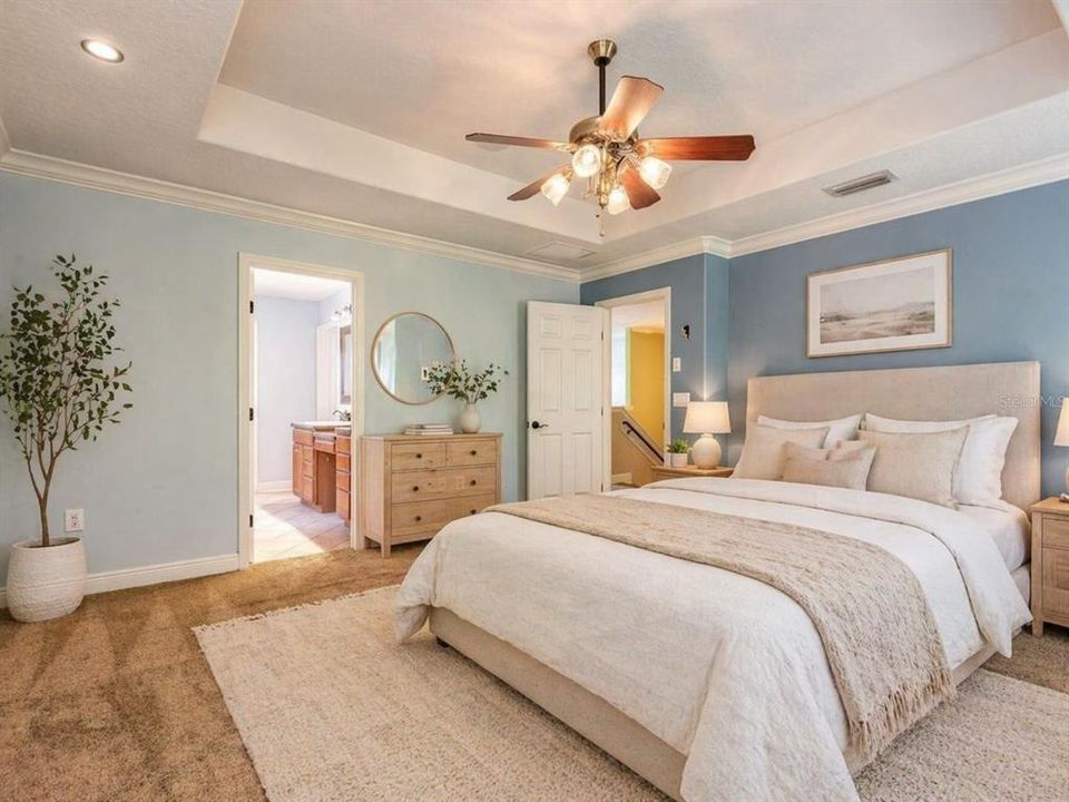 Activo con contrato: $399,900 (4 camas, 2 baños, 2307 Pies cuadrados)