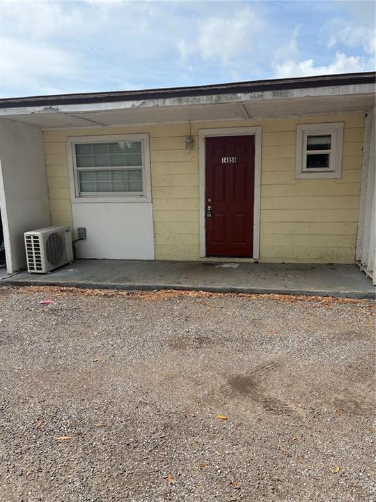 For Rent: $700 (1 beds, 1 baths, 700 Square Feet)