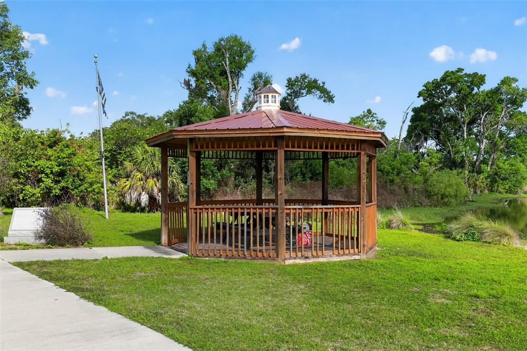 Active With Contract: $169,000 (2 beds, 1 baths, 1200 Square Feet)