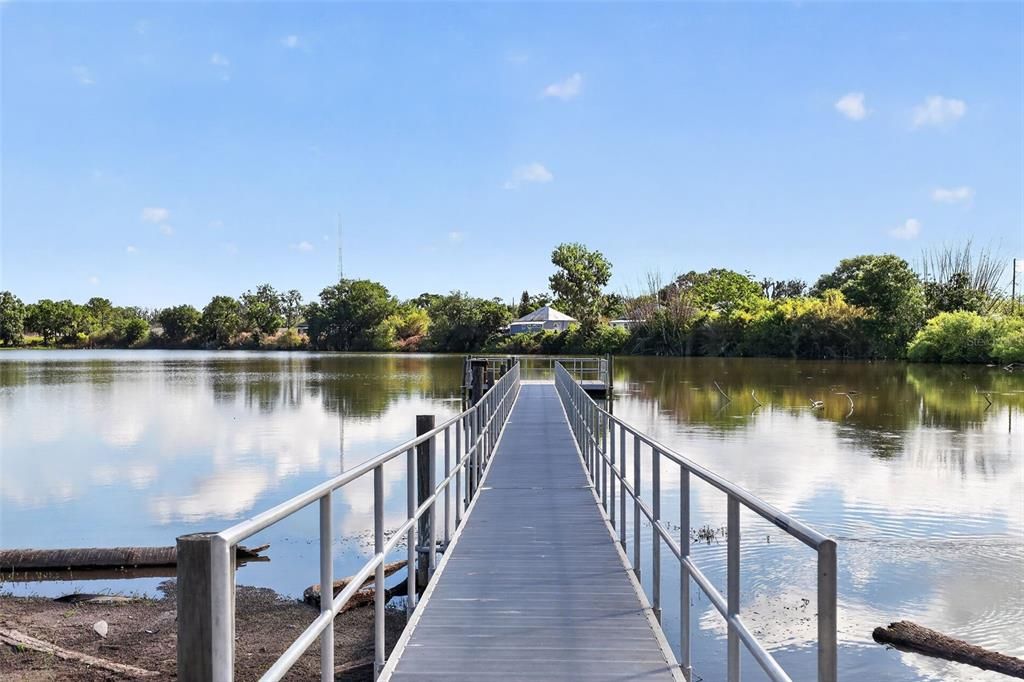 Active With Contract: $169,000 (2 beds, 1 baths, 1200 Square Feet)