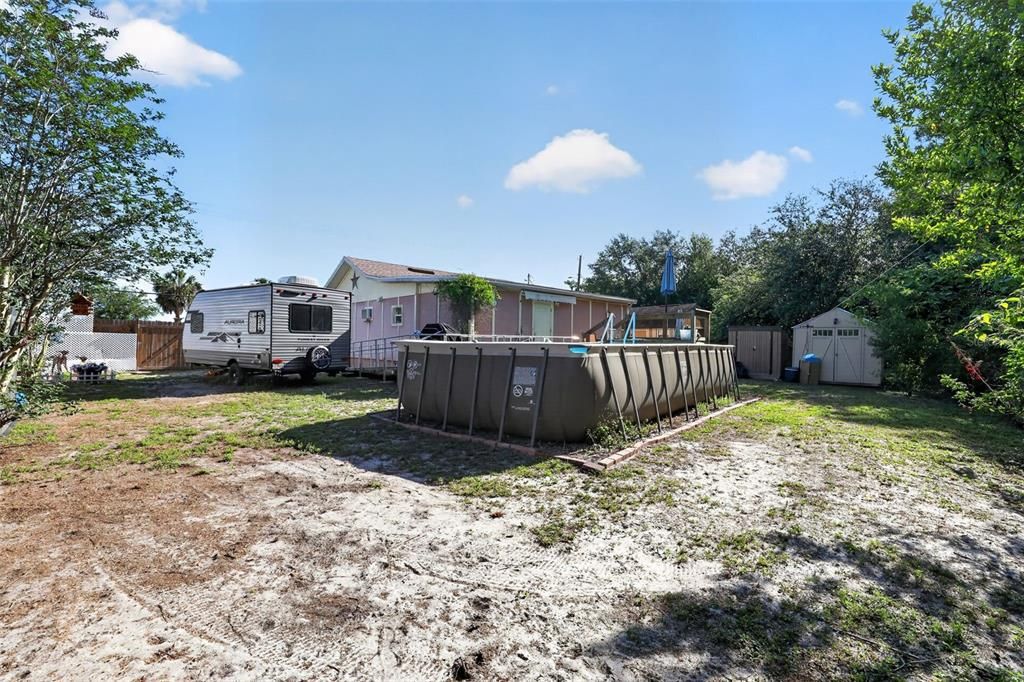 Active With Contract: $169,000 (2 beds, 1 baths, 1200 Square Feet)