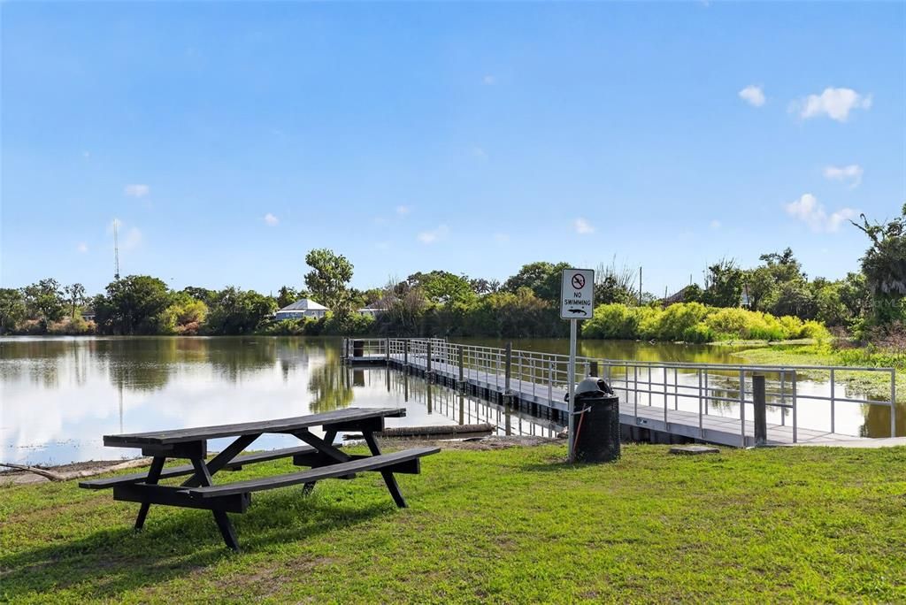 Active With Contract: $169,000 (2 beds, 1 baths, 1200 Square Feet)