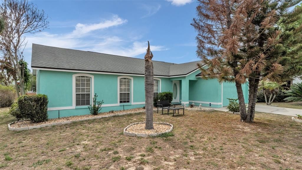 Activo con contrato: $319,000 (4 camas, 2 baños, 1823 Pies cuadrados)