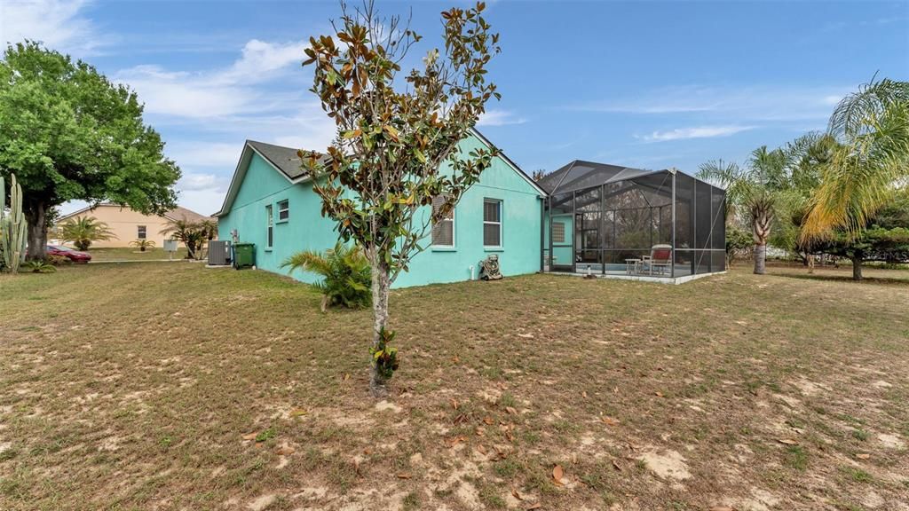 Activo con contrato: $319,000 (4 camas, 2 baños, 1823 Pies cuadrados)