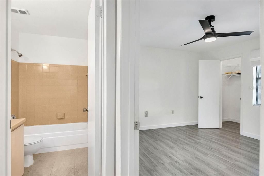 En Venta: $209,975 (2 camas, 2 baños, 937 Pies cuadrados)
