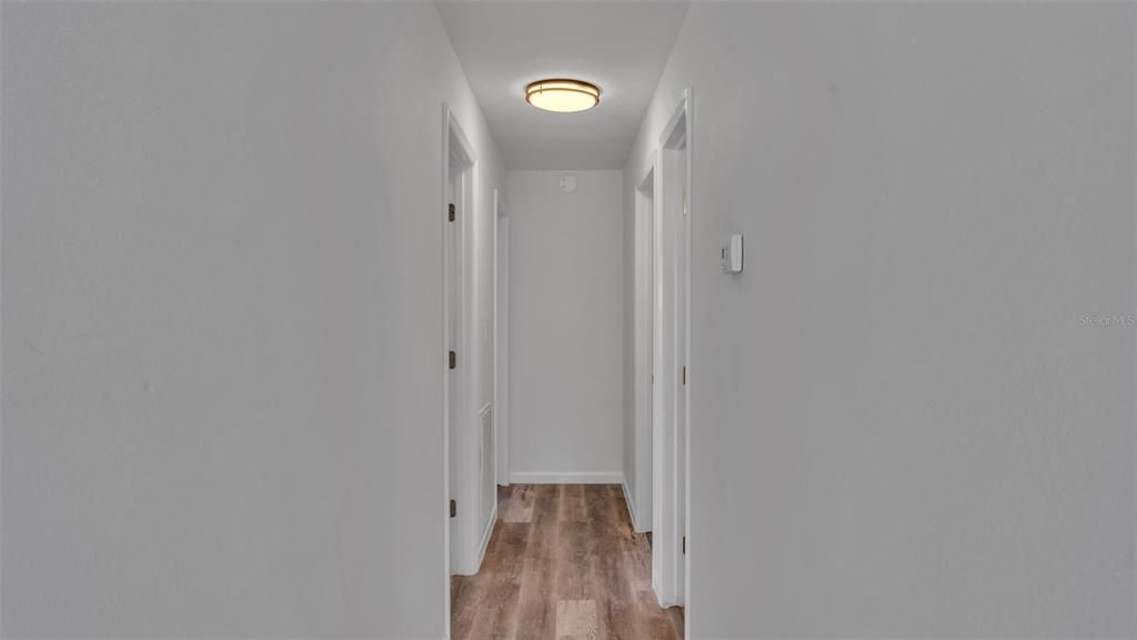 Activo con contrato: $249,900 (3 camas, 2 baños, 1376 Pies cuadrados)