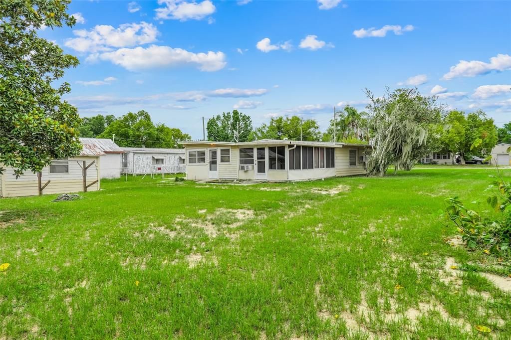 На продажу: $175,000 (2 спален, 1 ванн, 1140 Квадратных фут)
