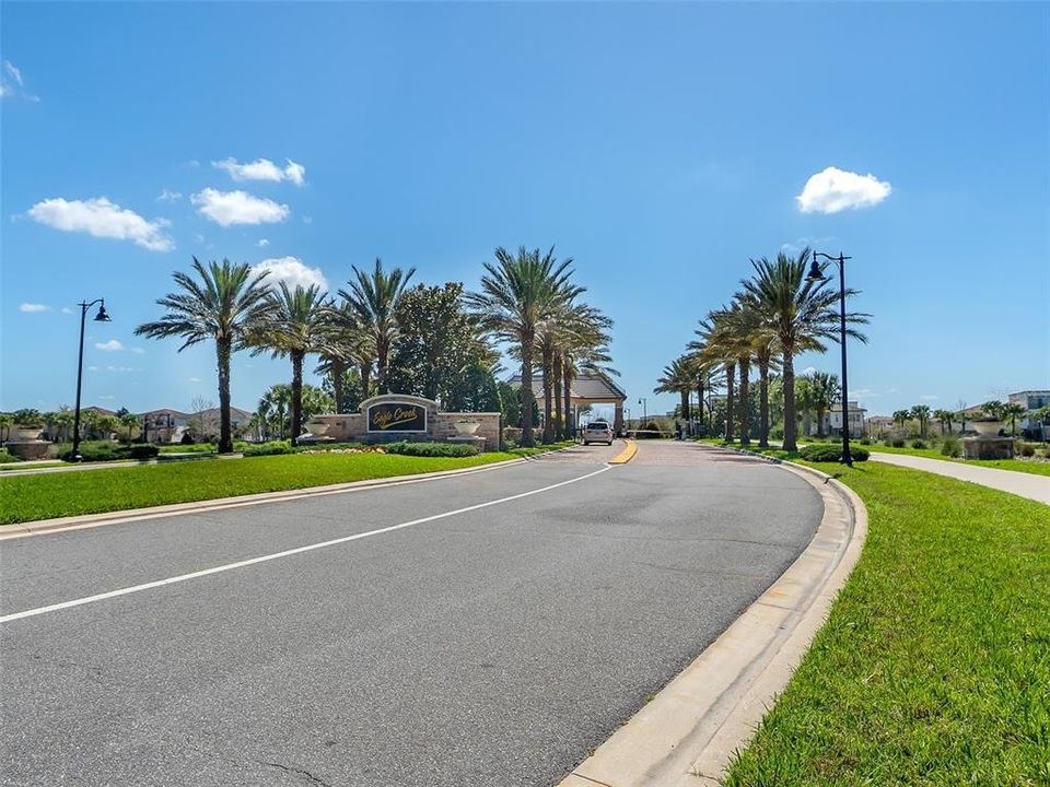 For Sale: $1,675,000 (5 beds, 5 baths, 4155 Square Feet)