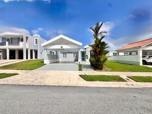 На продажу: $375,000 (4 спален, 2 ванн, 2100 Квадратных фут)