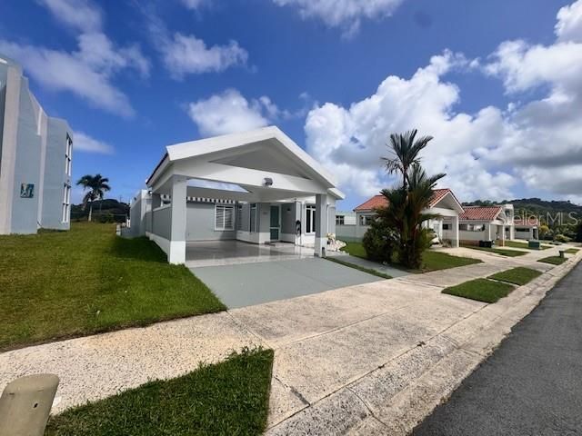 На продажу: $375,000 (4 спален, 2 ванн, 2100 Квадратных фут)