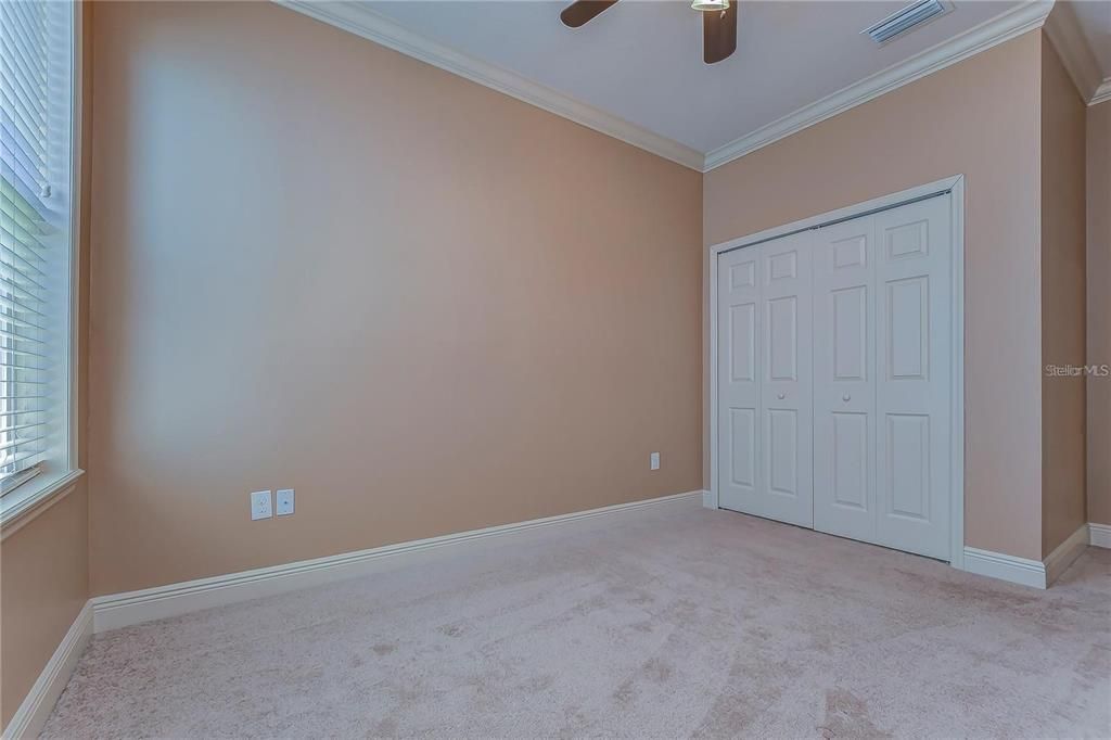 For Rent: $3,100 (4 beds, 2 baths, 2046 Square Feet)