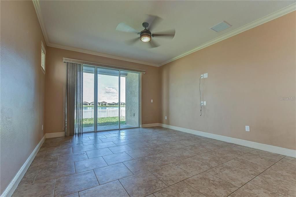 For Rent: $3,100 (4 beds, 2 baths, 2046 Square Feet)