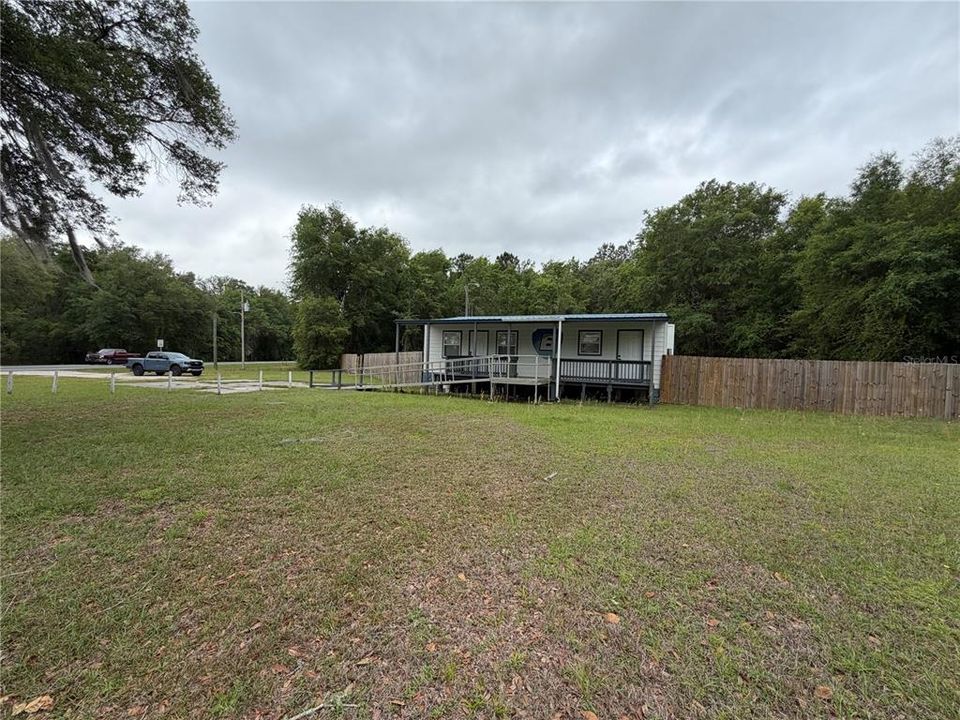 For Sale: $199,900 (0 beds, 1 baths, 828 Square Feet)