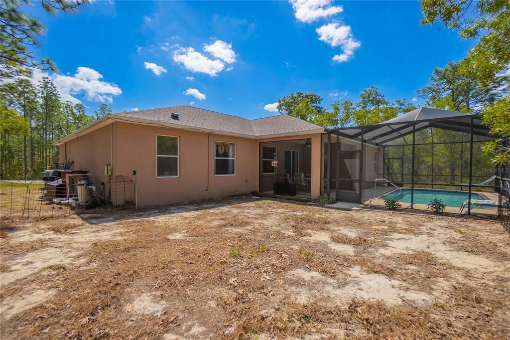 En Venta: $373,000 (4 camas, 3 baños, 2264 Pies cuadrados)
