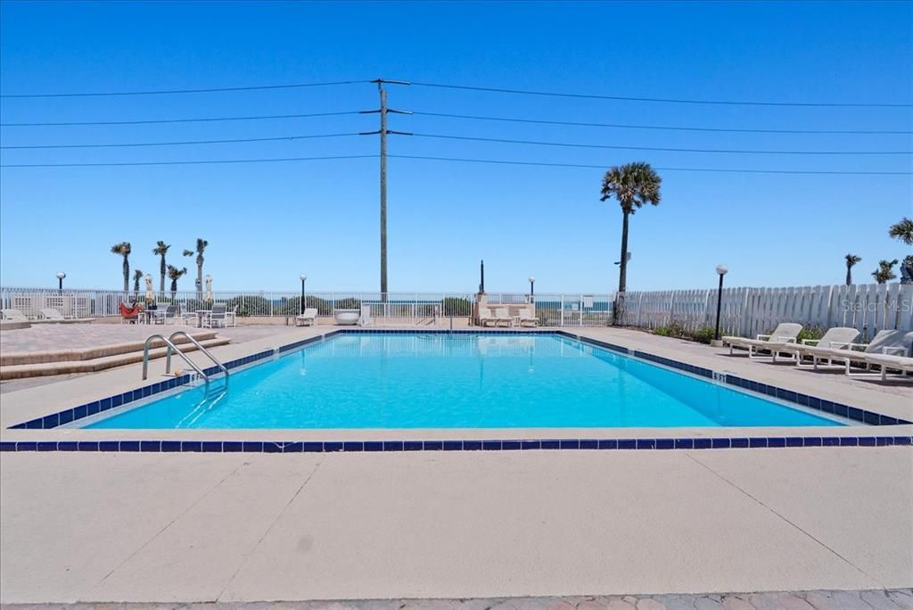For Sale: $460,000 (2 beds, 2 baths, 1331 Square Feet)