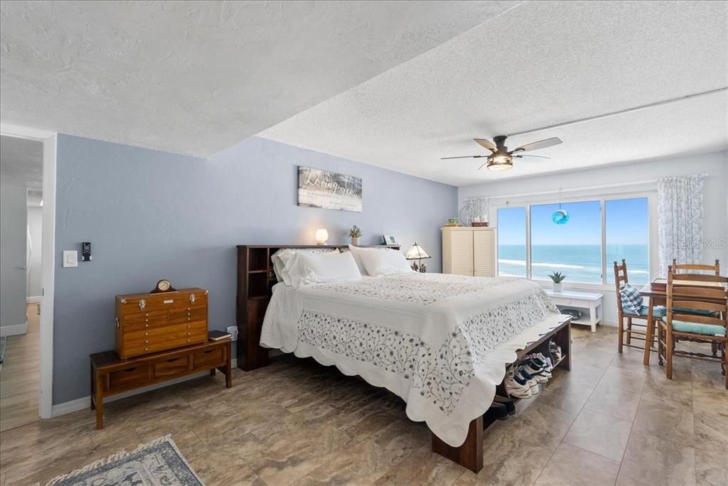 For Sale: $460,000 (2 beds, 2 baths, 1331 Square Feet)