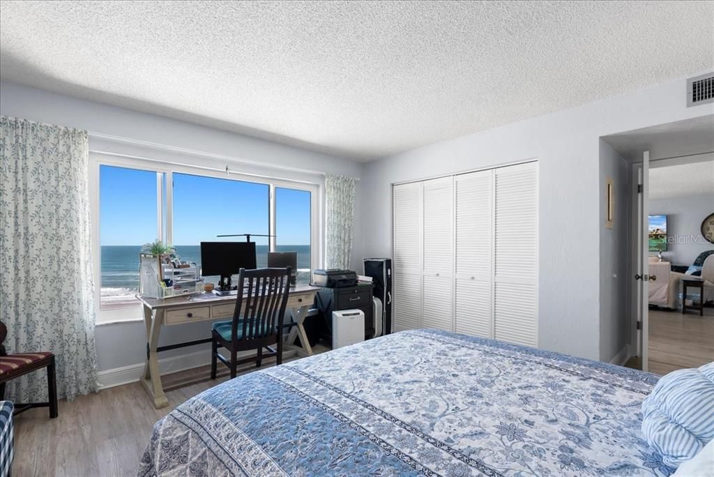 For Sale: $460,000 (2 beds, 2 baths, 1331 Square Feet)