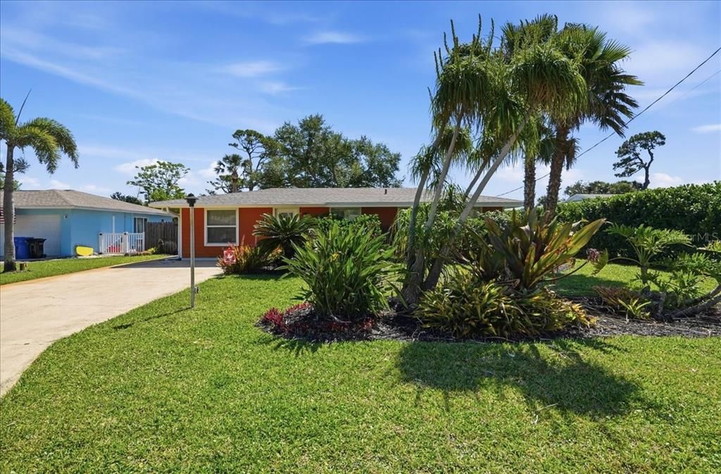 For Sale: $980,000 (4 beds, 3 baths, 1766 Square Feet)
