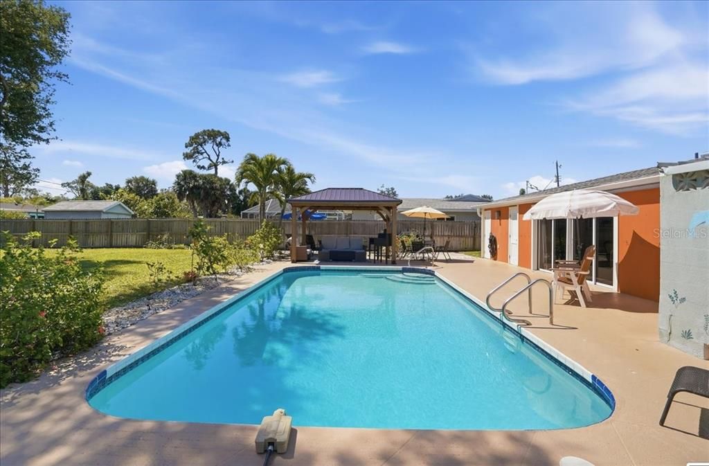 For Sale: $980,000 (4 beds, 3 baths, 1766 Square Feet)