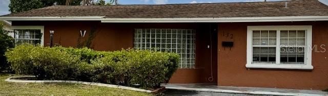 Activo con contrato: $449,000 (3 camas, 2 baños, 1749 Pies cuadrados)