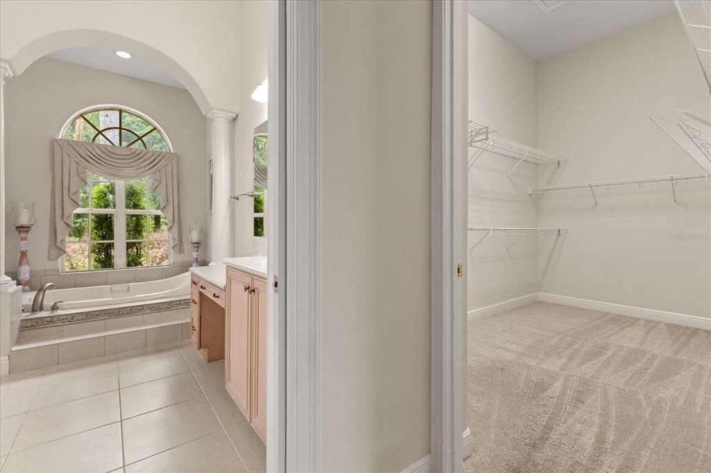 For Sale: $1,175,000 (4 beds, 3 baths, 3677 Square Feet)