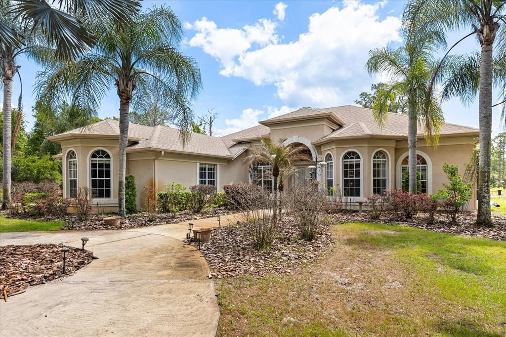 For Sale: $1,175,000 (4 beds, 3 baths, 3677 Square Feet)