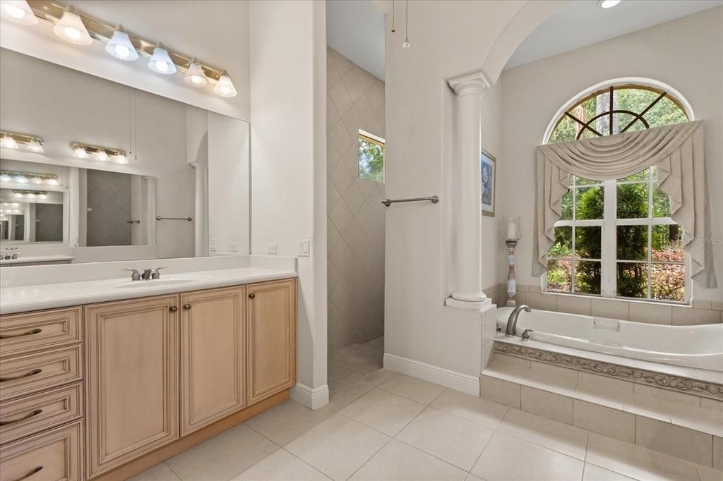 For Sale: $1,175,000 (4 beds, 3 baths, 3677 Square Feet)