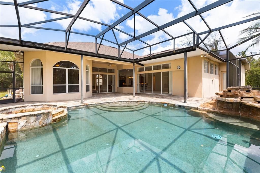 For Sale: $1,175,000 (4 beds, 3 baths, 3677 Square Feet)