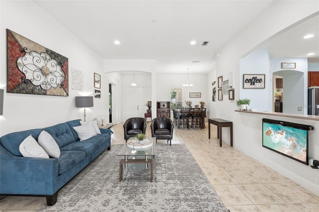 En Venta: $675,000 (5 camas, 4 baños, 2934 Pies cuadrados)