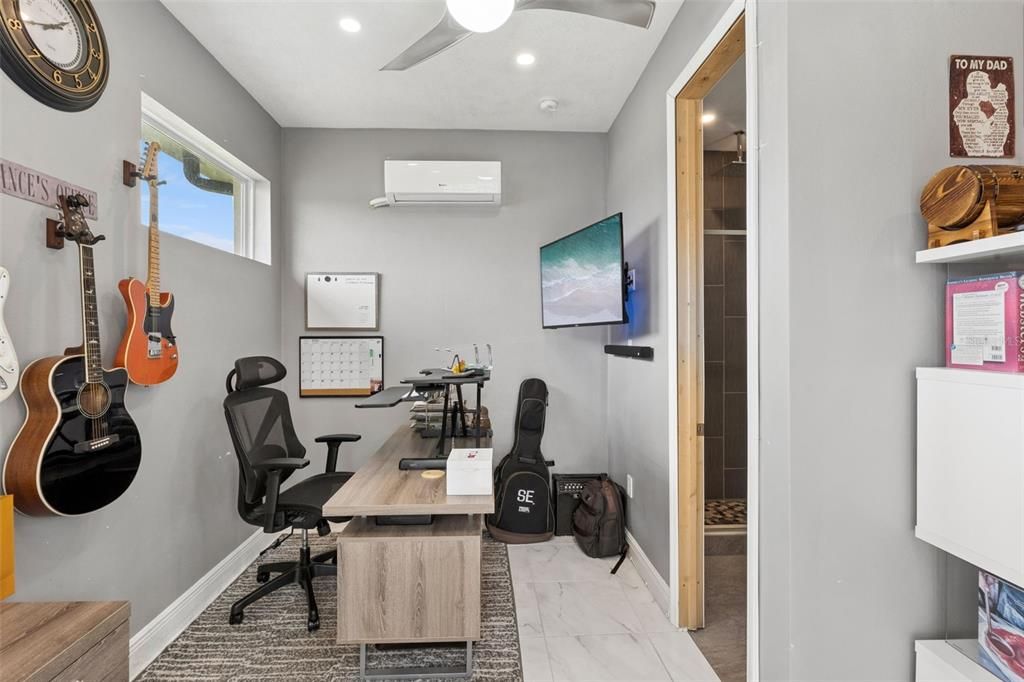 En Venta: $675,000 (5 camas, 4 baños, 2934 Pies cuadrados)