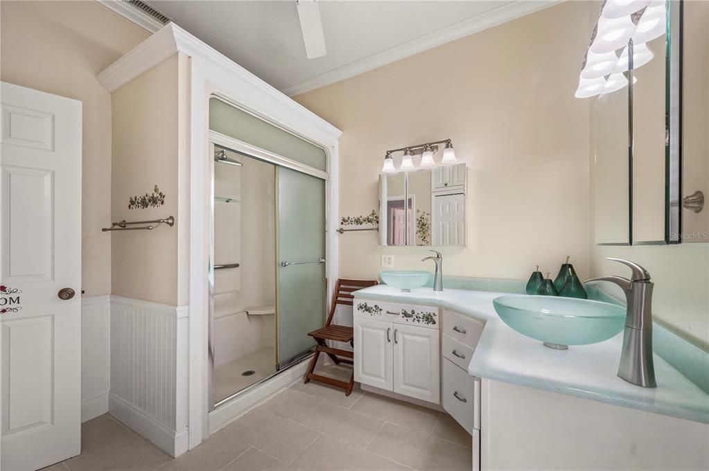 For Sale: $1,225,000 (3 beds, 2 baths, 1690 Square Feet)