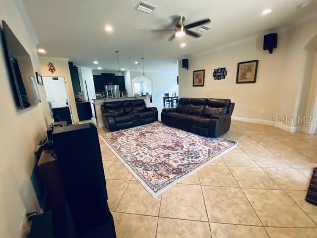 Active With Contract: $3,595 (4 beds, 3 baths, 2618 Square Feet)