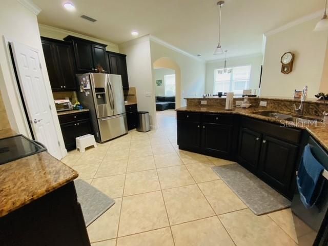 Active With Contract: $3,595 (4 beds, 3 baths, 2618 Square Feet)